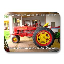 Magnetka "70/50" - Traktor Farmall (USA 1943) - Pořežany - Muzeum historických vozidel